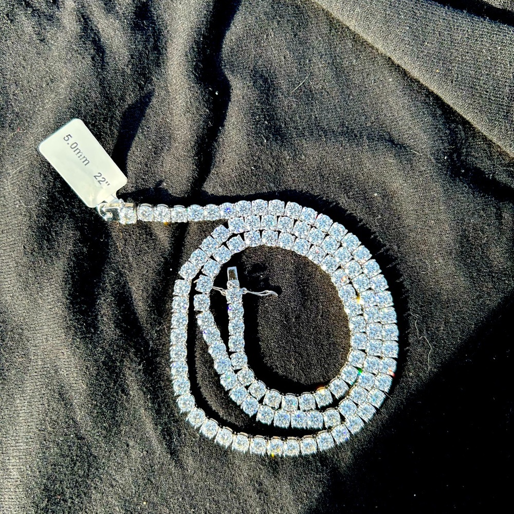18k white gold moissanite tennis chain - Picture 1 of 10